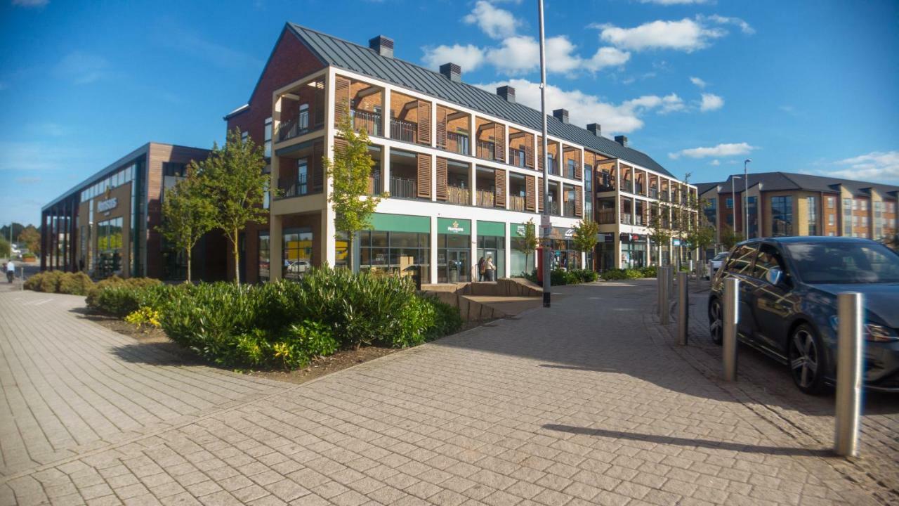 Central Townhouse With Parking Телфорд Экстерьер фото